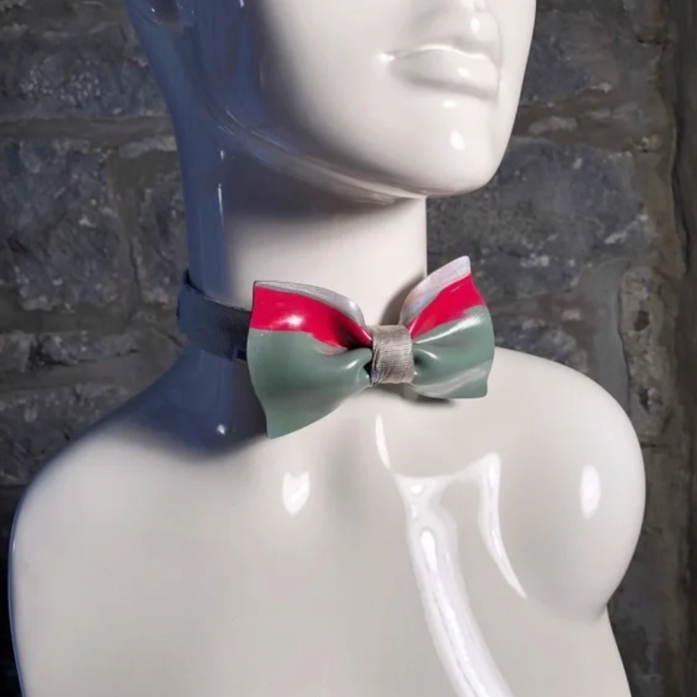 Guillotine Sculpted Bow Tie: Antha
